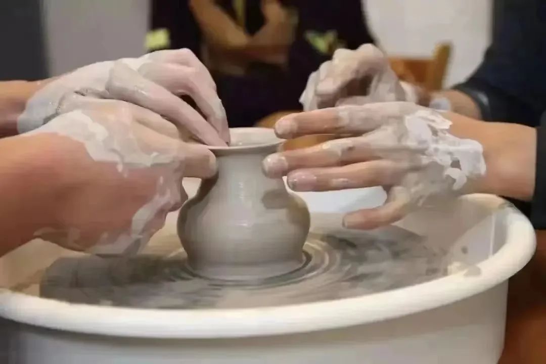 DƬ